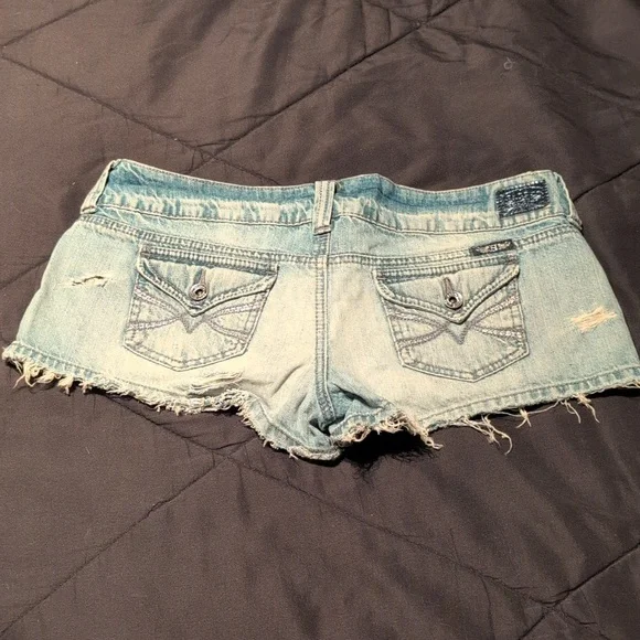 Hint Jean Shorts size 9 - Picture 2 of 3